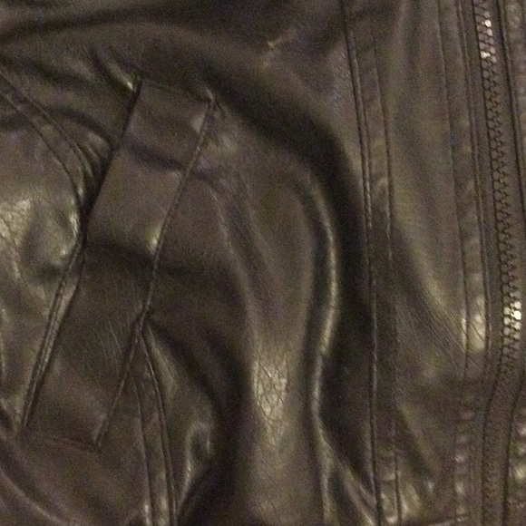 Miley Cyrus PU leather jacket size M - Picture 5 of 5